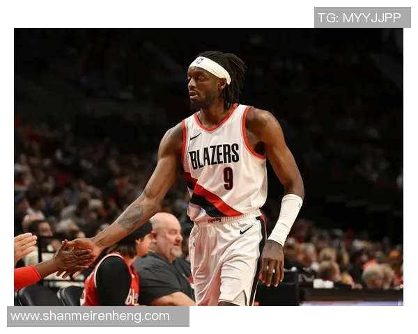 亚历山大35分难救主！安芬尼·西蒙斯关键三分助开拓者惊天逆转，雷霆八连胜终结